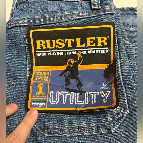 NWT Wrangler Rustler Utility boy’s jeans - Picture 6 of 9